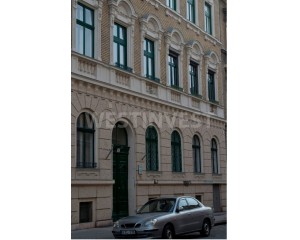 В тихой, уютной части 7-ого района Будапешта,  предлагается на продажу квартира после капитального евроремонта. 