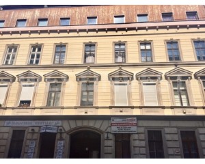 В 6 -ом, центральном районе Будапешта продается просторная квартира - дуплекс
