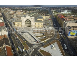 В 7 районе Будапешта, в непосредственной близости к Восточному вокзалу, предлагается на продажу здание под капитальный ремонт.