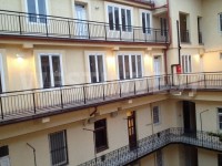В 6-ом районе Будапешта, в его дипломатической части предлагается на продажу новостроенная квартира