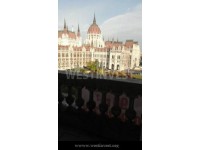 Квартира расположена в одном из самых импозантных районов Будапешта, рядом с Парламентом.