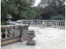 Во 2-ом, престижном будайском районе Будапешта, в старинной вилле, предлагается на продажу двухэтажная квартира под капитальный ремонт.