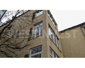 В 11-ом, будайском районе Будапешта предлагается на продажу квартира, в настоящее время функционирующая как офис